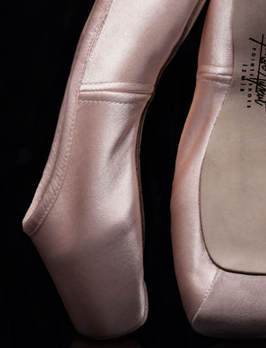 Gokce Aykut Pointe Shoe No.2 Deep Vamp